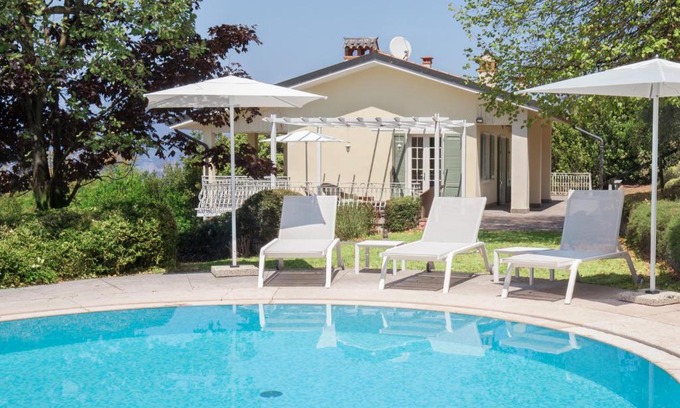 Torri del Benaco Villa | Villa Ilaria With pool