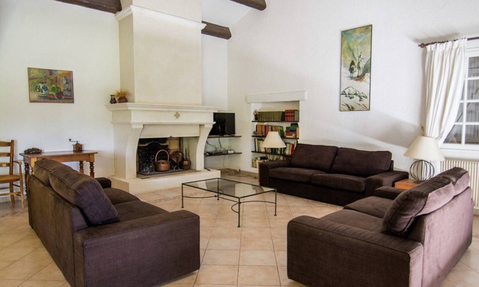 Campagnan Villa | Villa in Campagnan with Pool and Vineyard Views