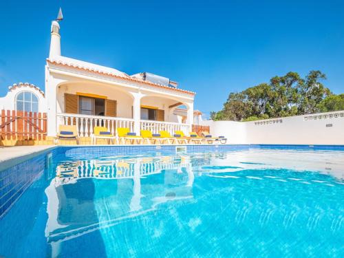 Carvoeiro Villa | Villa in Carvoeiro near Beach & Private Pool