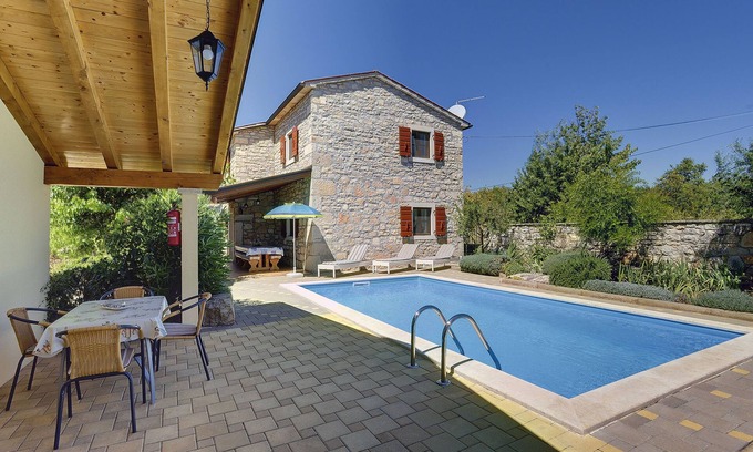 Cehici House | Villa in Cehici with Private Pool & Terrace