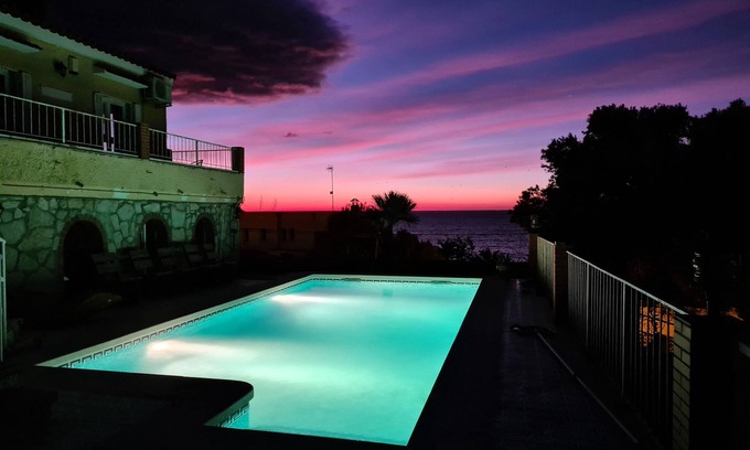 Coveta Fuma Villa | Villa in Coveta Fuma El Campello Alicante