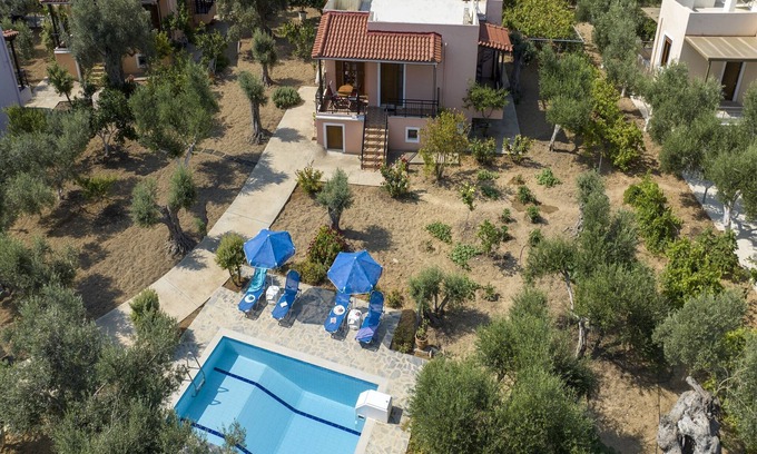 Rethymno House | Villa in Crete near Beach & Olive Trees
