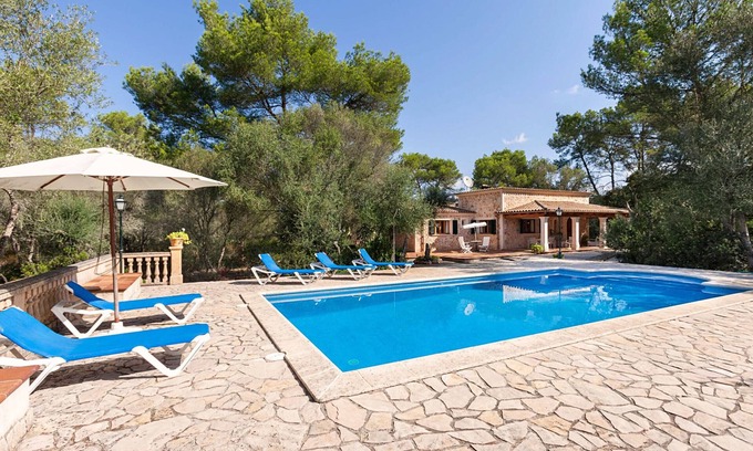 Lloret de Vistalegre Villa | Villa in Lloret with 3 bedrooms, Wifi, private pool and BBQ 30 minutes from the seaSa Rota de Can Blanc