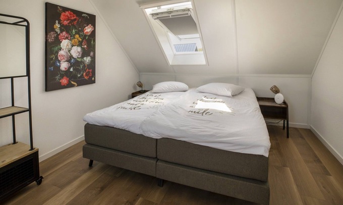 Sint Nicolaasga Villa | Villa in Friesland with Garden and Terrace