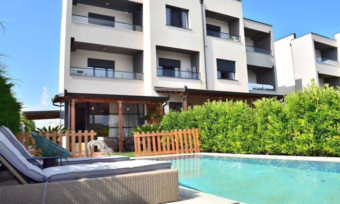 Qerek Apartment | Villa in Gjiri i Lalzit near Beduin Beach