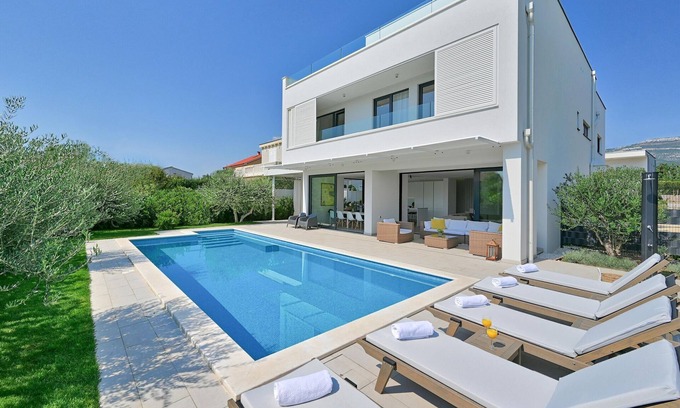 Kastela Villa | Villa in Kaštela near Split with Pool