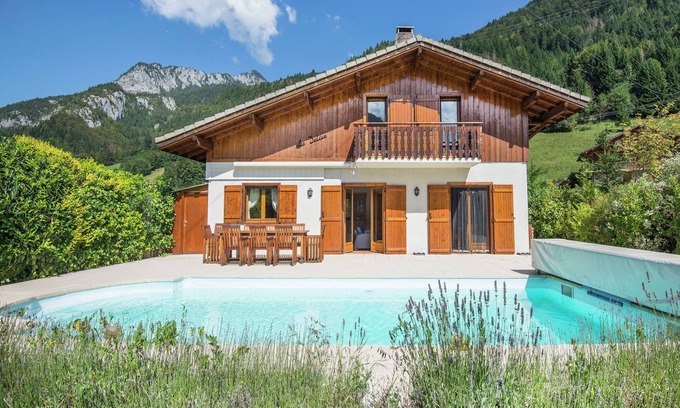Le Biot Villa | Villa in Le Biot near Ski Slopes & Pool