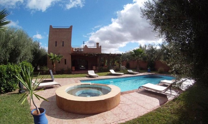 Targa Villa | VILLA in Marrakech, kasbah style, no VIS à VIS, exclusive swimming pool