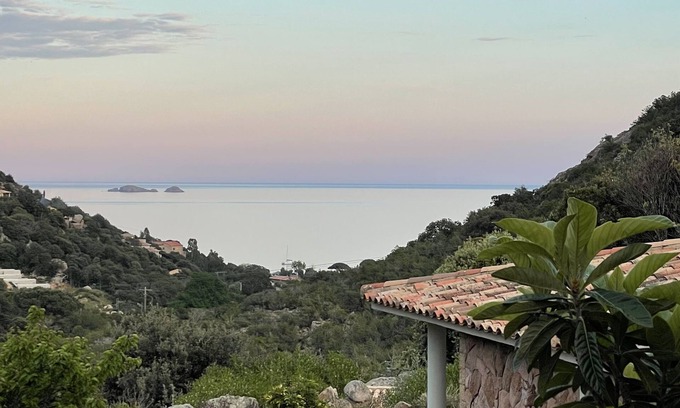 Porto-Vecchio House | Villa in Palombaggia 800m away from the beach with 3 bedrooms and private area