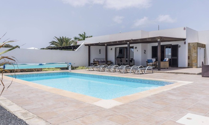 Playa Blanca Villa | Villa in Playa Blanca with Stunning Mountain View