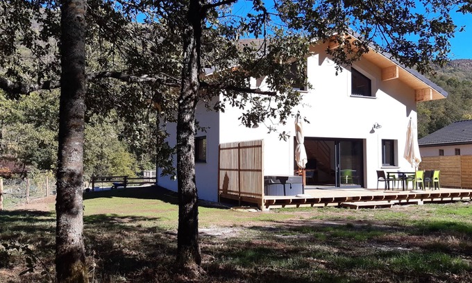 Perles-et-Castelet House | Villa in the heart of the Ax valleys with jacuzzi