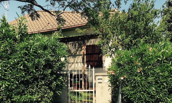 San Vincenzo House | Villa in the green with private garden and panoramic balcony, 10 minutes from the sea