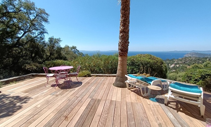 Le Rayol House | Villa Indépendante 4 Personnes Vue mer Panoramique, Terrasse et Jardin