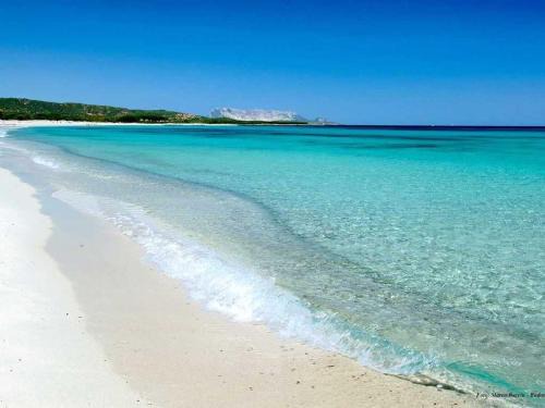 Tanaunella House | VILLA INDIPENDENTE AL MARE BUDONI
