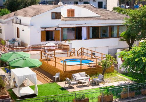 Sant'Agata sui Due Golfi Villa | Villa Indipendente Panoramica, terrazze e giardino