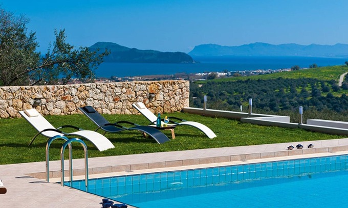 Platanias Villa | Villa Iokasti - 4 bedroom villa in Gerani with a heated pool close to the beach