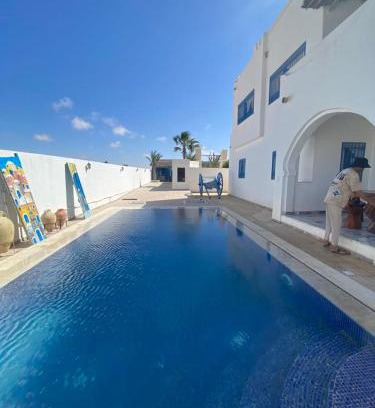Mezraia Villa | Villa iris piscine commune