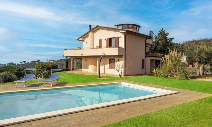 Passignano sul Trasimeno Villa | Villa il Mandorlo in Passignano sul Trasimeno , Umbria