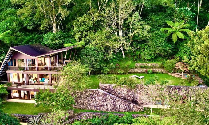 Candikuning Villa | Villa Jado 3 - Lake and Mountain View Villa