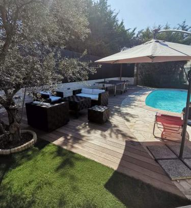 Le Cannet House | Villa Jasmin, bas de villa, à 10 min de Cannes, piscine privée chauffée