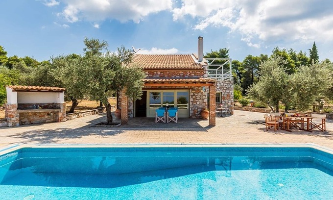 Skopelos Villa | Villa Jasmine: comfortable villa in a quiet area, beautiful view