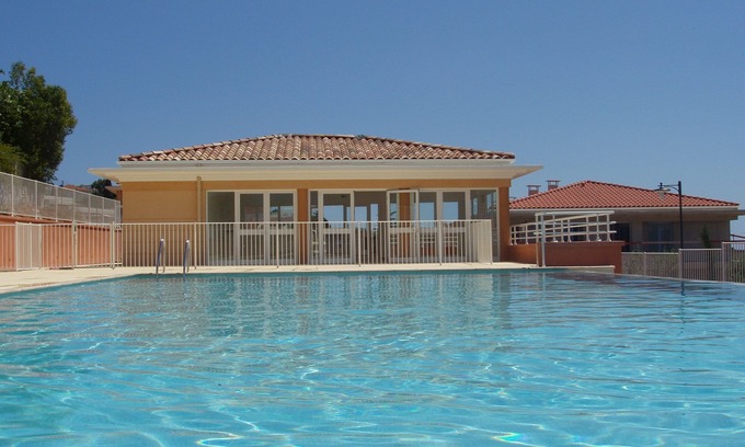 Nice House | Villa Jasmine nice family villa with beautiful sea views!