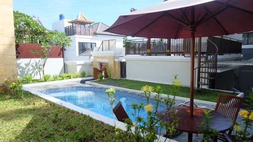 Bangunjiwo Villa | Villa Jogja Grand Bale with Private Pool by Simply Homy