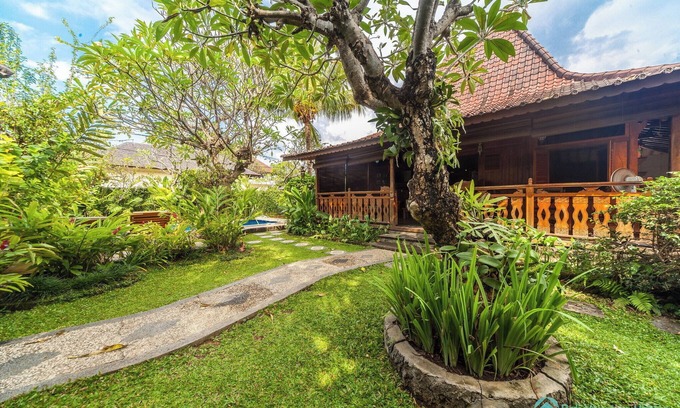 Lovina Villa | Villa Joglo, Bali - Original Joglo in Lovina Center, Beachfront!