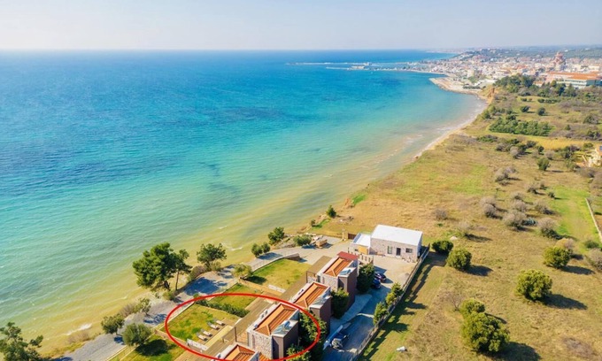 Nea Moudania Villa | Villa Kalma - Three Bedroom Villa, Sleeps 6