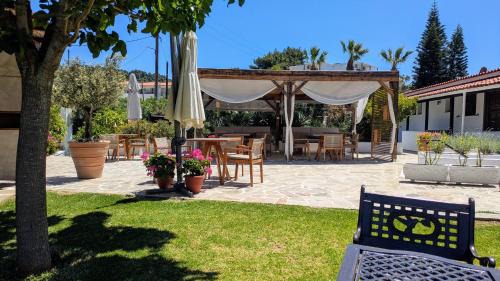 Skiathos Apartment | Villa Karina