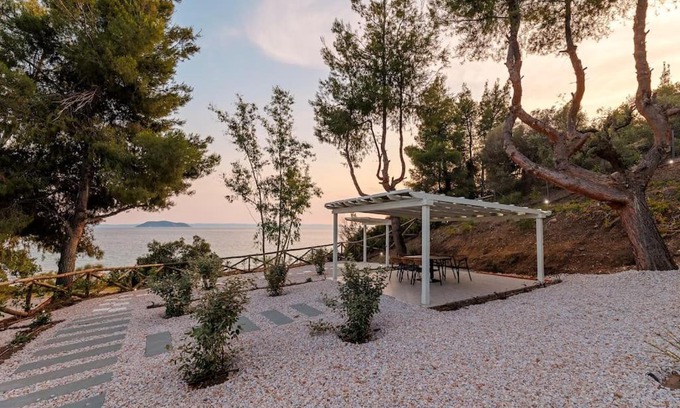 Paradhisos Villa | Villa Kelyfos