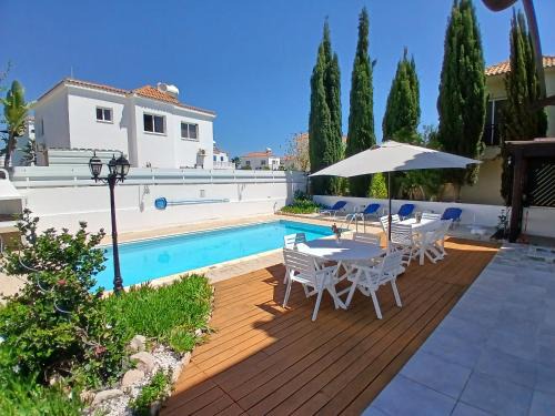 Ayia Thekla Villa | Villa Kiveli