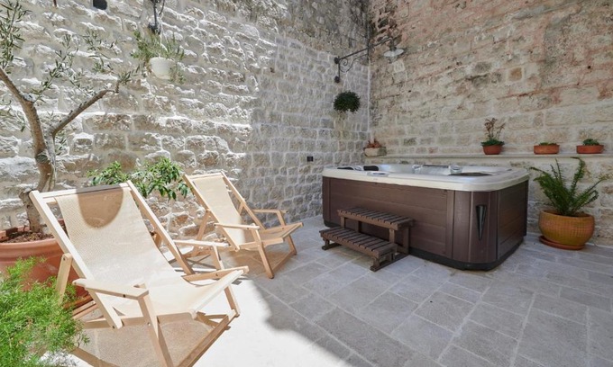 Trogir Bed & Breakfast | Villa Kudelik - Stone Story
