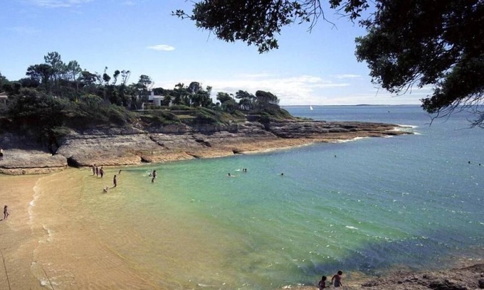 Vaux-sur-Mer House | Villa l'Olivier, Chambre d'Hôtes Les Volets Bleus