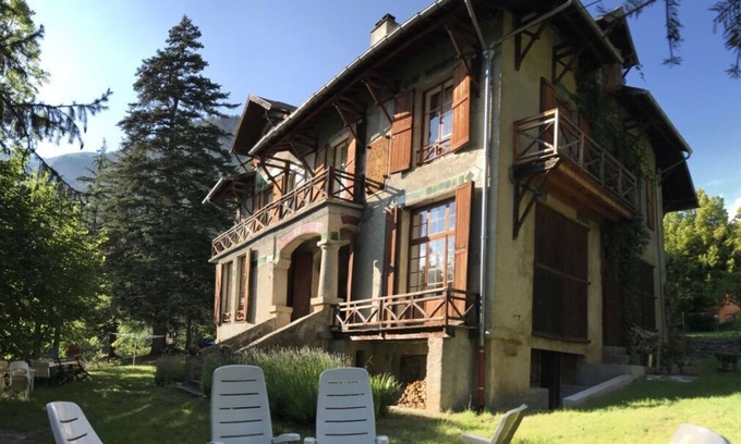 Colmars Villa | VILLA LA CHAUMIERE, ALPES DE HAUTE-PROVENCE