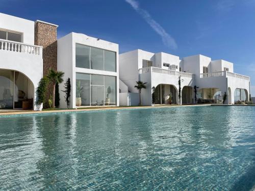 Ayir House | Villa La Falaise