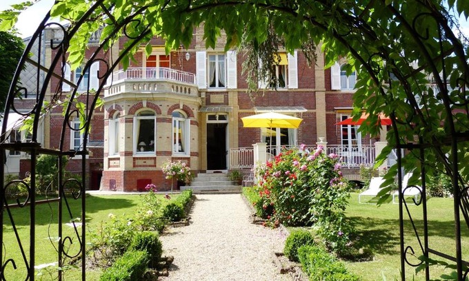 Gare-Jouvenet Bed & Breakfast | VILLA la GLORIETTE