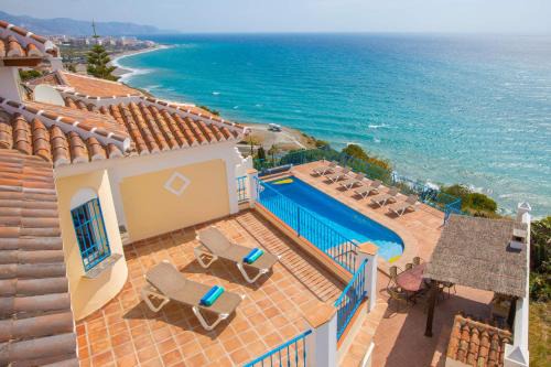 Urbanizacion Ladera del Mar Villa | Villa Ladera Mar by Villa Plus