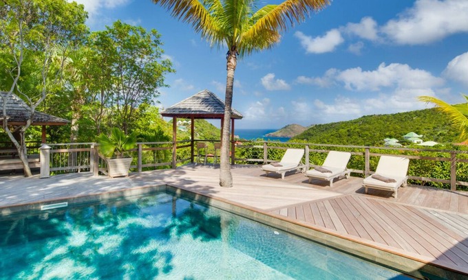 Terre Neuve Villa | Villa Lama, sea view, owner operated, credit cards, 2 or 3 bedroooms rate