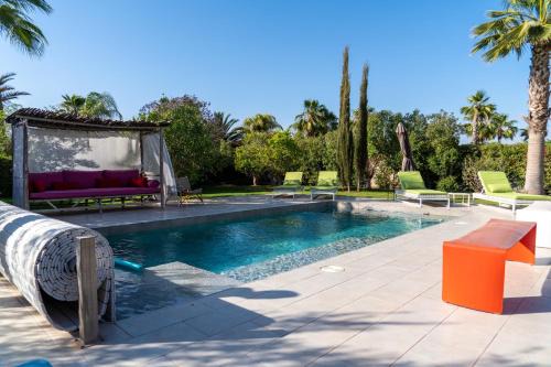 Issen Villa | Villa Lasri, , Stylish with Heated Pool, and BBQ