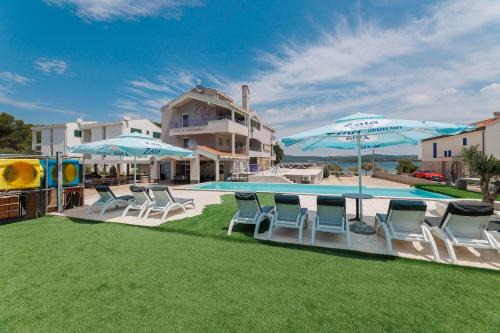 Pasman Apartment | Villa Lavanda - family friendly, beachfront