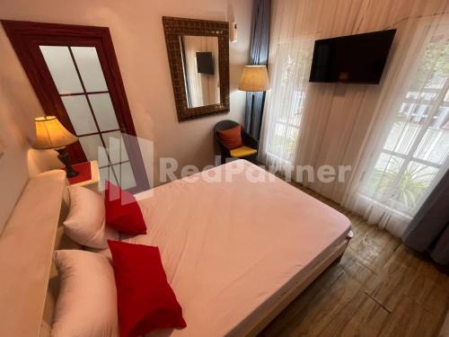 Ngantang Hotel | Villa Layar Selorejo Mitra RedDoorz