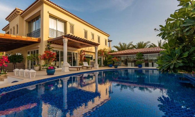 Abu Dhabi Villa | Villa Lazuli - Saadiyat Island - A one-of-a-kind stay, with jacuzzi and pool - limited to 12