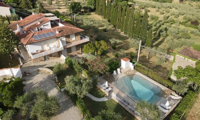 Florence Villa | Villa le statue is 5 km from the center of Florence, pool and private parking