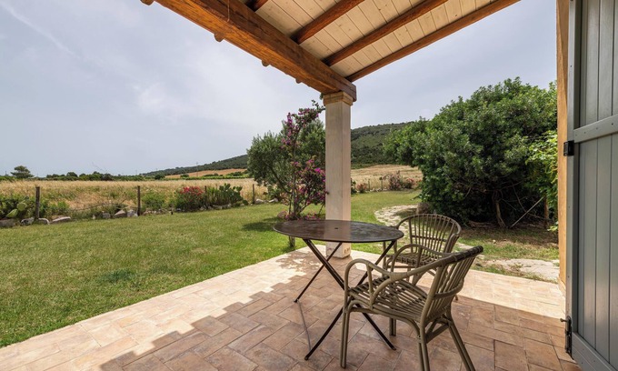 Sant'Anna Arresi Villa | Villa 'Le Vigne' close to the Sea with Garden & Terrace