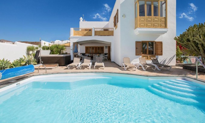 Puerto del Carmen Villa | Villa Lea
