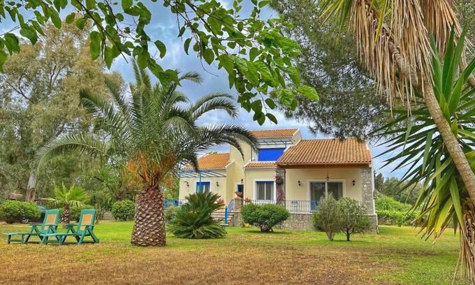 Molos Villa | Villa Lefka