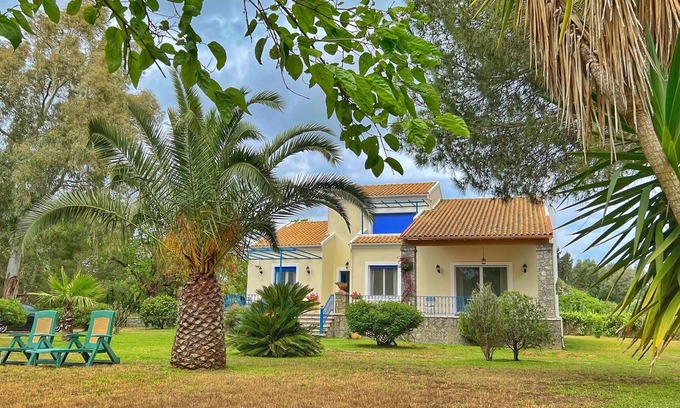 Melikia Villa | Villa Lefka - Stunning Seaside villa in Corfu with Private Lush Gardens