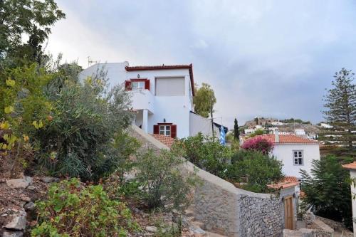 idhra House | Villa Leonard - Comfort Villa