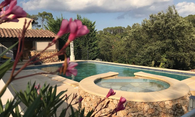 Le Thoronet House | Villa Les Chênes verts